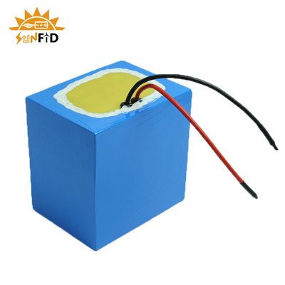 Iluminazione pubblica solare del pacchetto 12.8V 6ah 32700 ricaricabili della batteria al litio del fosfato