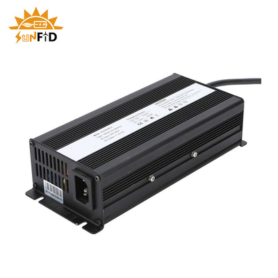 automobile ibrida del carretto del caricatore 12V 36V 48V 60V 72V Li Ion Lead Acid For Golf della batteria al litio di 24V Lifepo4